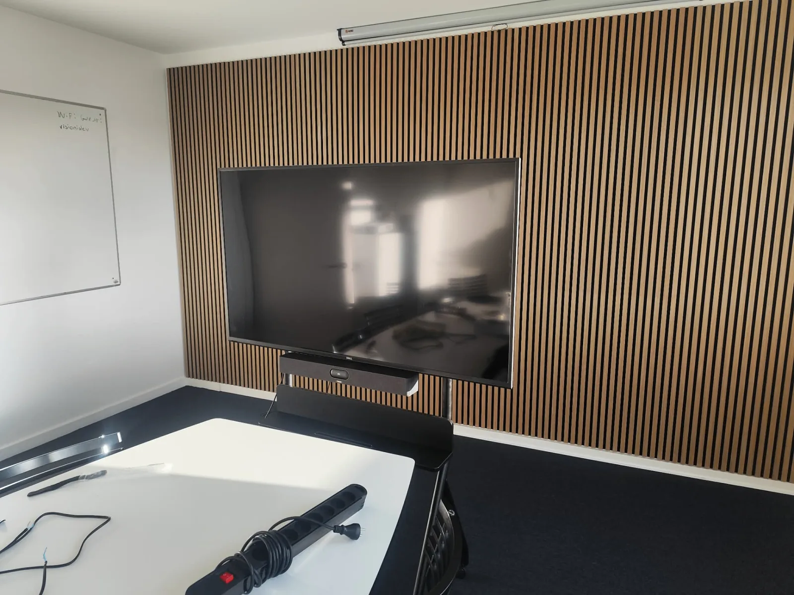 Mødelokaleudstyr til kontorhotel med Teams og Zoom